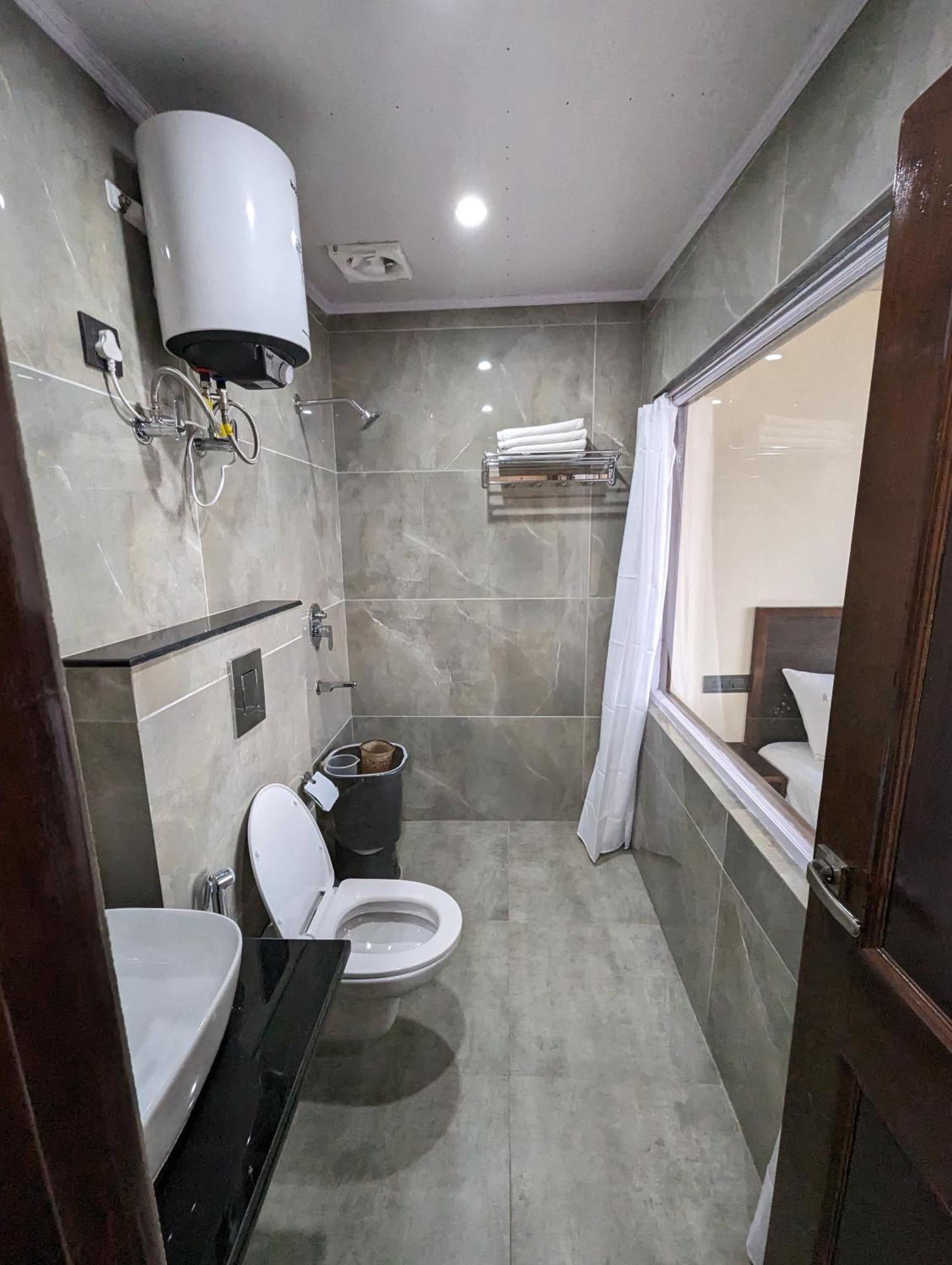 Bed and Breakfast Himalayan Hideaway Шімла Екстер'єр фото